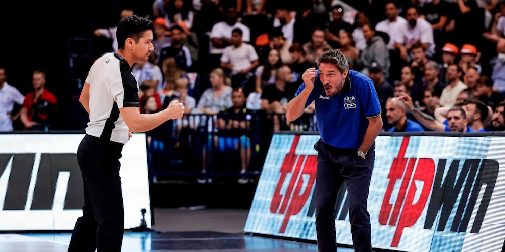 Italbasket, Repubblica Ceca dominata e terzo posto in Supercup