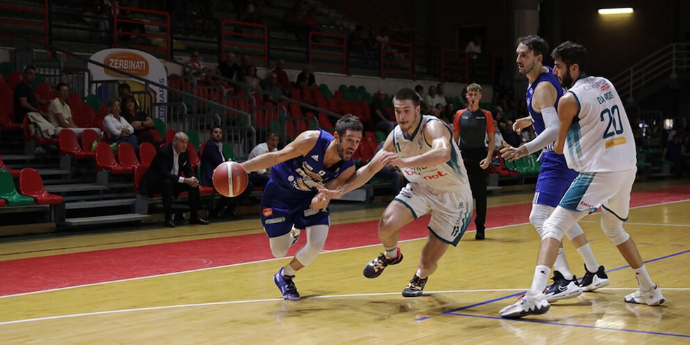 Monferrato Basket strepitosa in Supercoppa