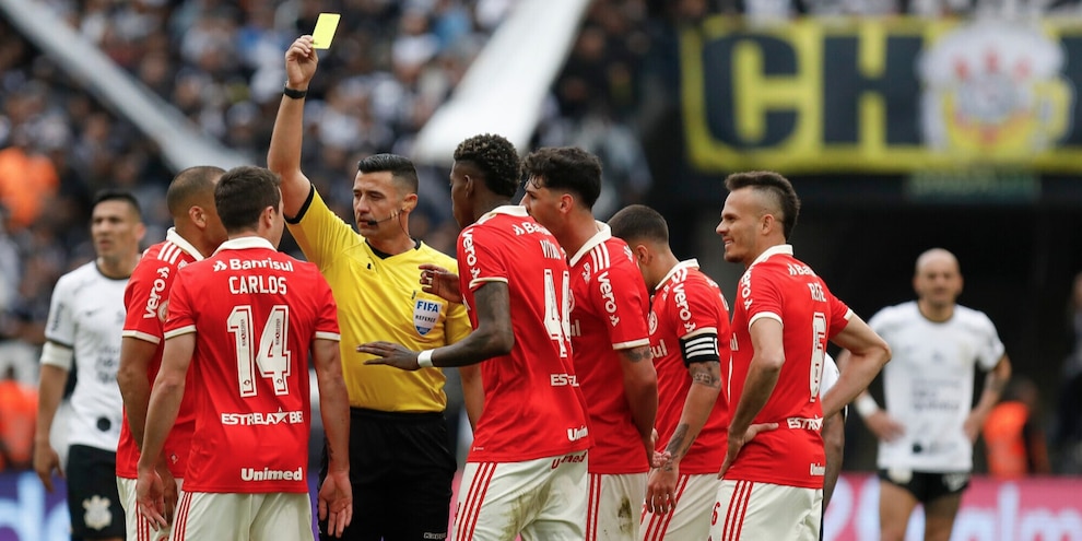 Pronostico Atletico GO-Internacional, occhio al "Ritardo"