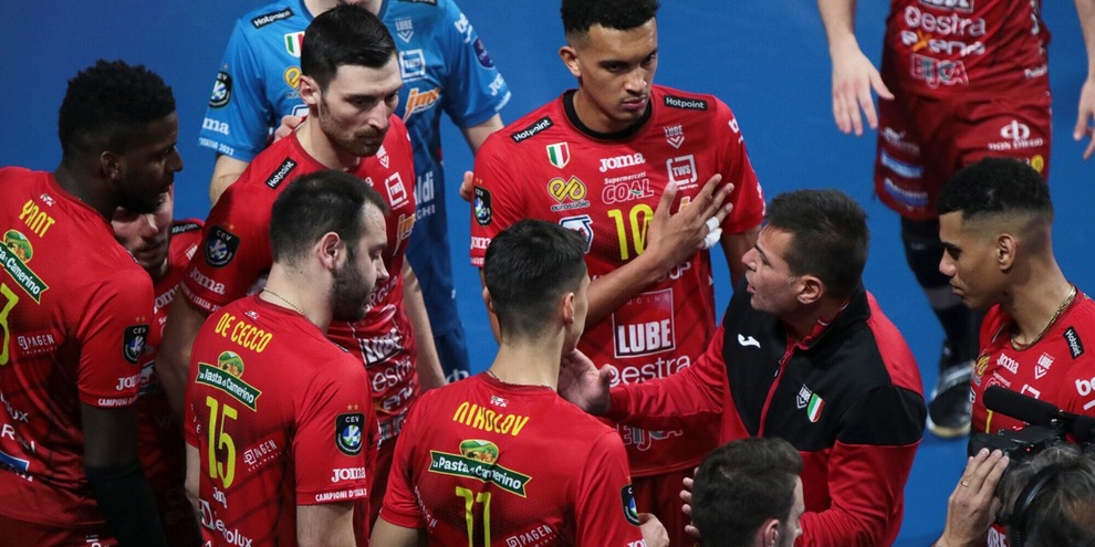 Champions League: Civitanova vince a Tours in rimonta