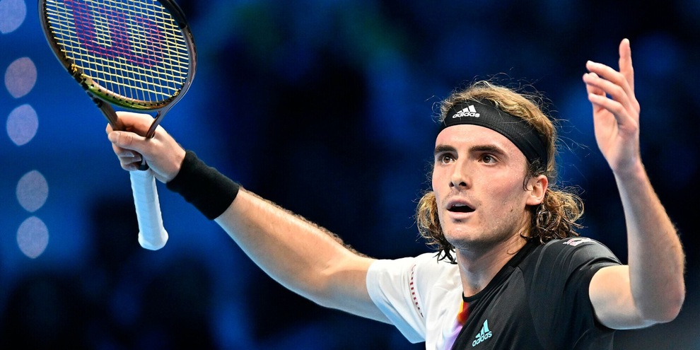Atp Finals, Tsitsipas vince ed elimina Medvedev