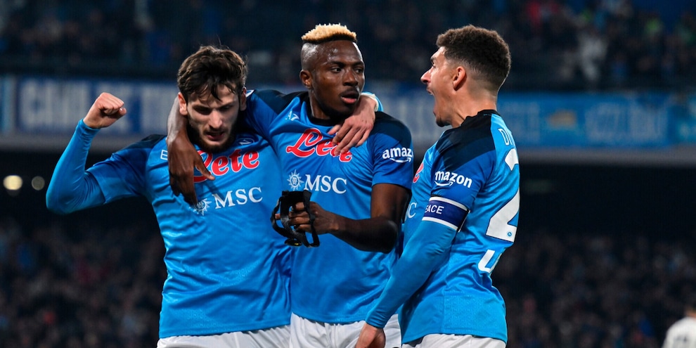 Napoli-Juventus 5-1: disfatta bianconera, Allegri a -10 da Spalletti
