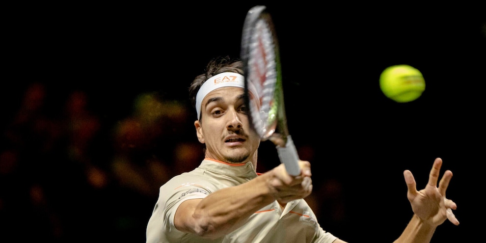 Tennis, Sonego al secondo turno a Dubai: Huesler ko