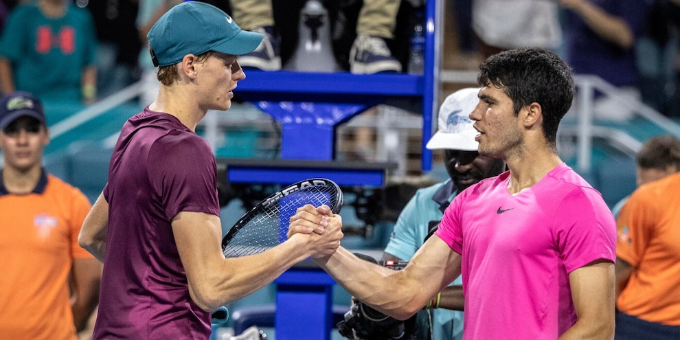 Sinner-Alcaraz, grande amicizia sui social: dito medio e risate