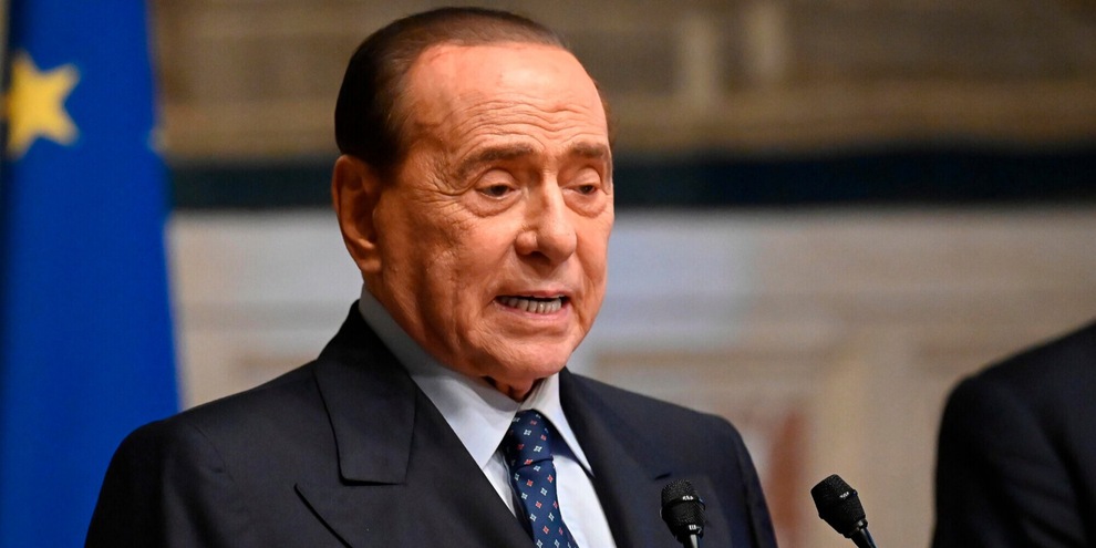 Berlusconi ricoverato: terapia intensiva al San Raffaele