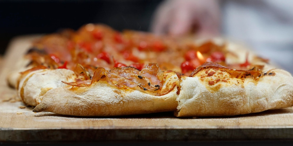 Libri, cibo, Torino: Deliveroo per il World Book Day 2023, tutte le iniziative