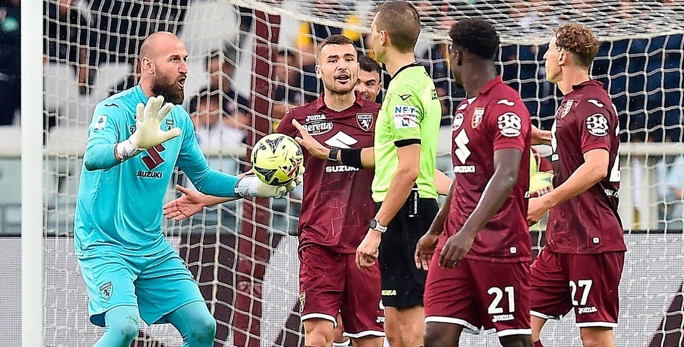 Toro, pari beffa: ma l'arbitro nega un rigore solare