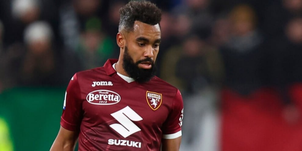 Torino: Djidji resta, Izzo parte