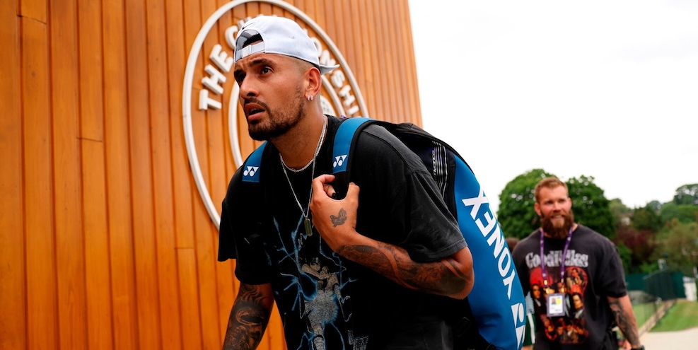 Tennis, Kyrgios si ritira da Wimbledon: l'annuncio sui social