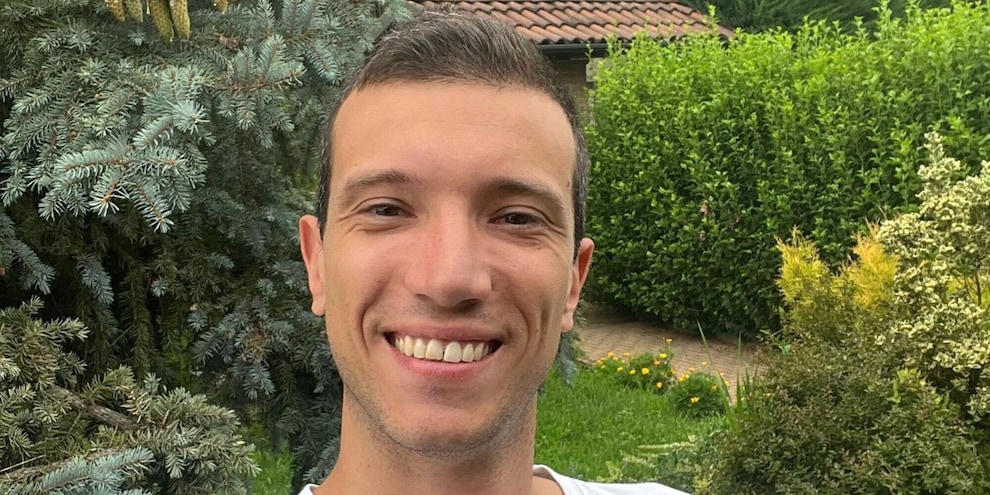 Daniele Mazzone firma per Cisterna