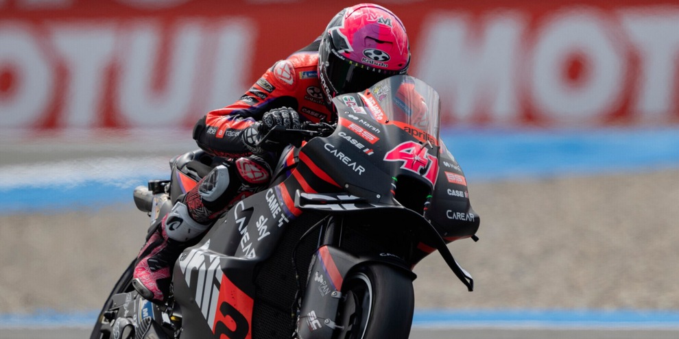 Silverstone MotoGP, gigante Espargaro: beffa Bagnaia all'ultimo giro!
