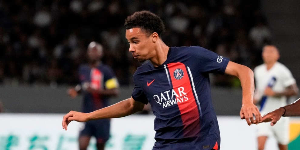 Milan, devi scegliere tra Ekitike e Colombo