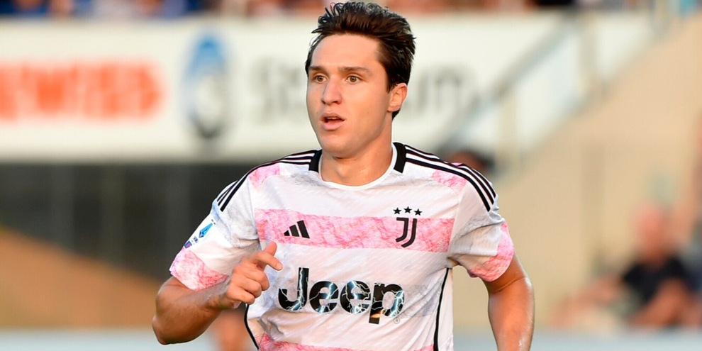 Chiesa, Juve in ansia: si ferma in allenamento, problema muscolare