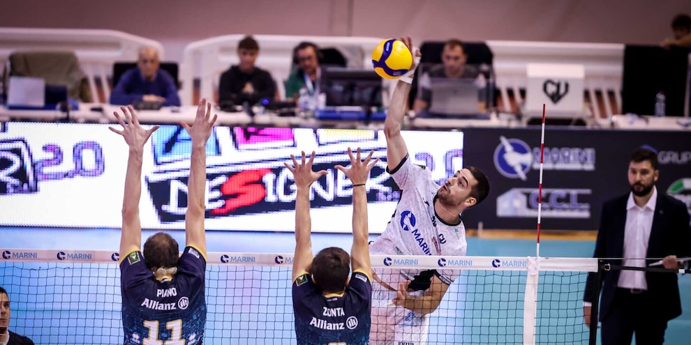 Per Cisterna prima vittoria, Milano travolta