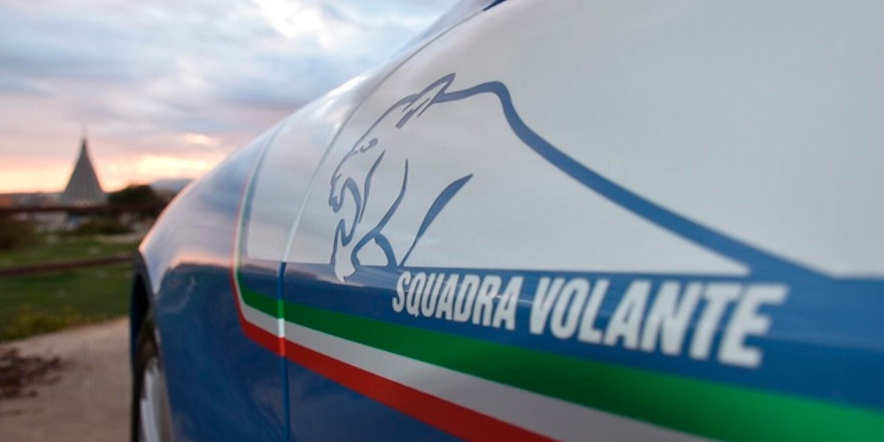 Gli sequestrano l'auto ma poi va a minacciare i poliziotti