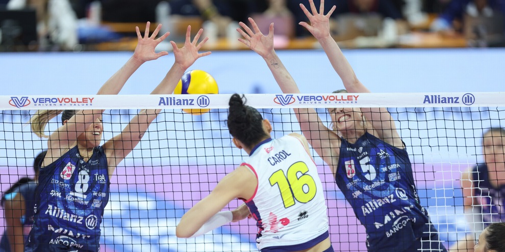 Scandicci in finale, superata Milano anche all'Allianz