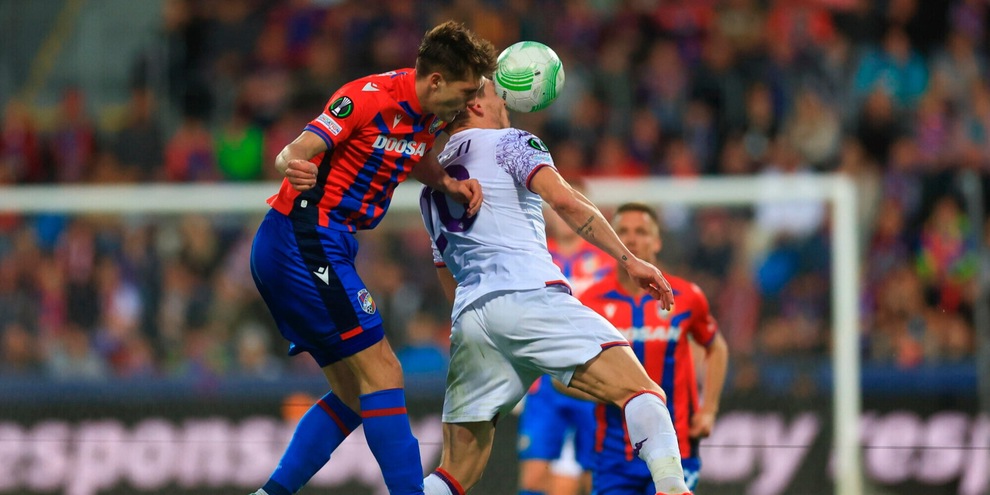 Italiano dopo Viktoria-Fiorentina: "Belotti e Nzola potevano fare di più"