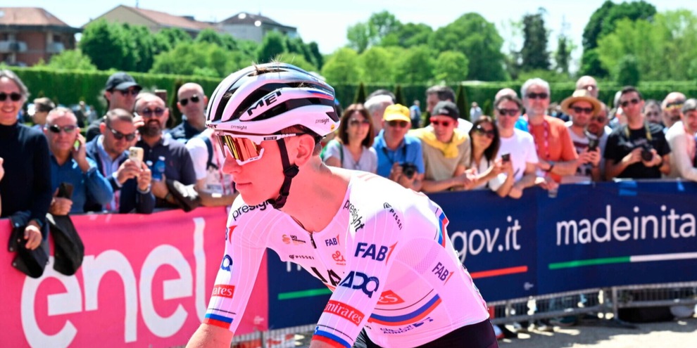 Giro d'Italia, con Pogacar è subito grande show. Ma non vince