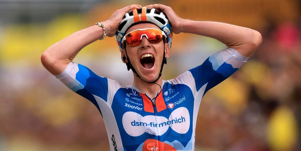 Tour de France, Bardet vince la prima tappa a Rimini e prende maglia gialla