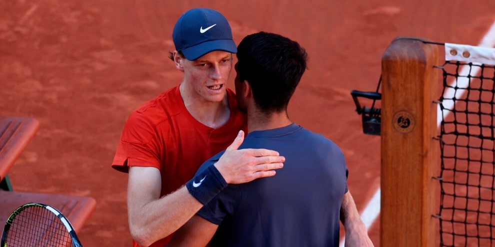 Sinner rivela: “Ho pianto dopo aver perso contro Alcaraz”. Su Wimbledon 2024...
