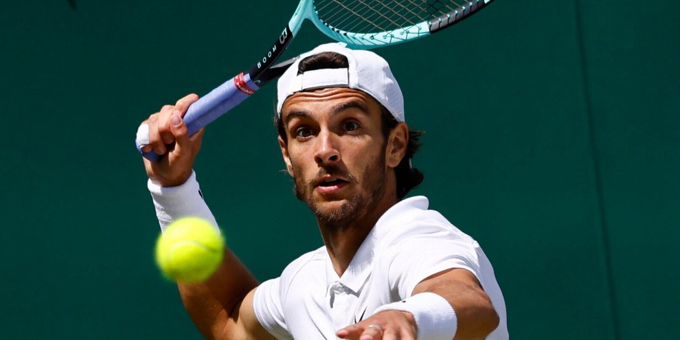 Musetti stende Darderi, Cobolli out. Djokovic e Dimitrov ok, Hurkacz si ritira