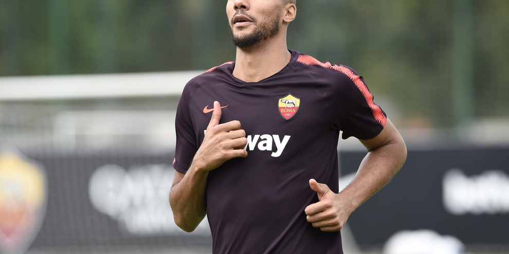 Roma, Nzonzi va al Rennes: è ufficiale