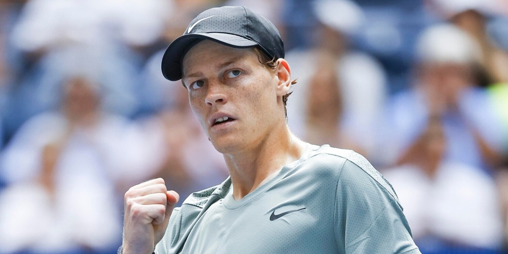 Lo smash di Sinner che fulmina Kyrgios