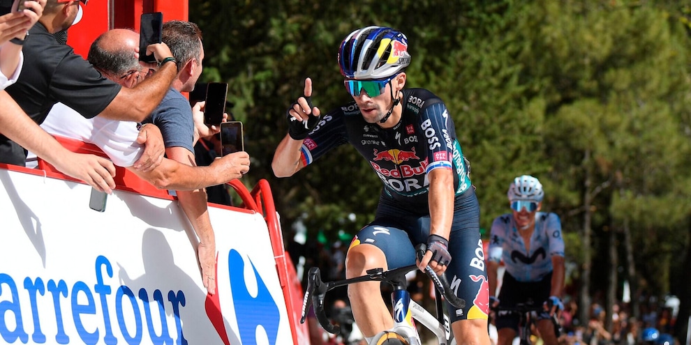 Zampata di Roglic: sente aria di poker