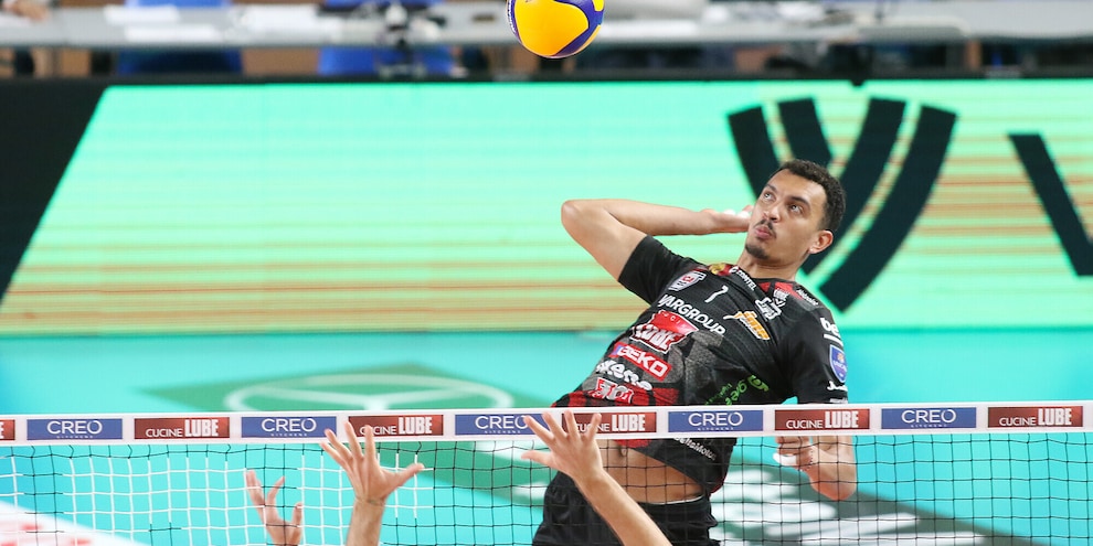 Civitanova travolge Monza in un Eurosole stracolmo