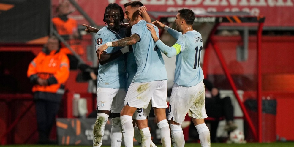 Pedro immortale: la Lazio stende il Twente! Mourinho, rosso e United ripreso