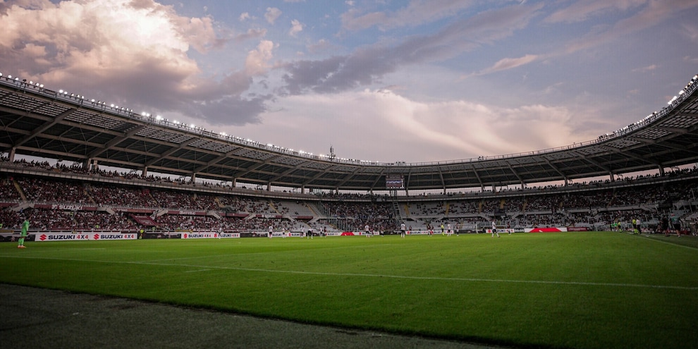 Stadio Grande Torino: "Cairo, che vuoi fare?"