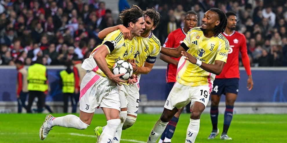 Juve, 1-1 a Lilla: Zhegrova inventa, David punisce, risponde Vlahovic