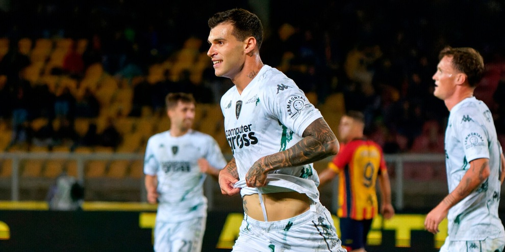 Empoli, sfuma l'aggancio al Milan: Pellegri illude, Pierotti salva il Lecce Empoli, sfuma l'aggancio al Milan: Pellegri illude, Pierotti salva il Lecce