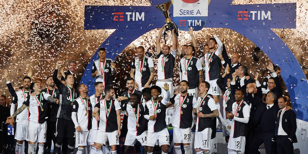 "Inammissibile", bocciato il ricorso dei tifosi Napoli sullo scudetto Juve