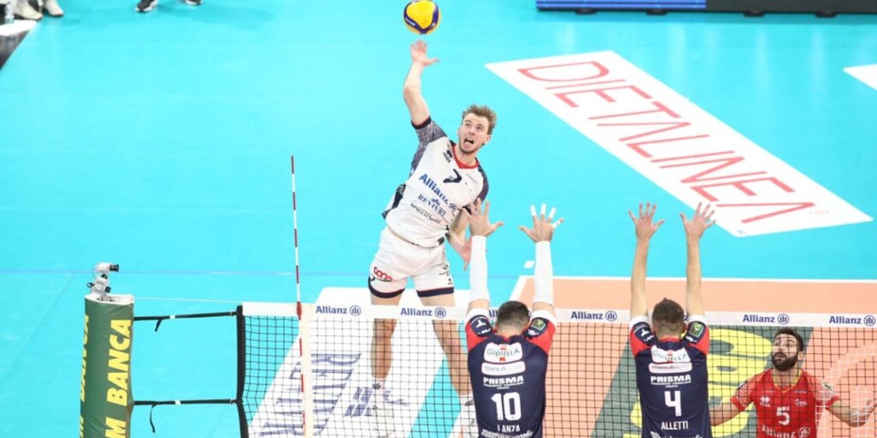 Milano supera Taranto in tre set