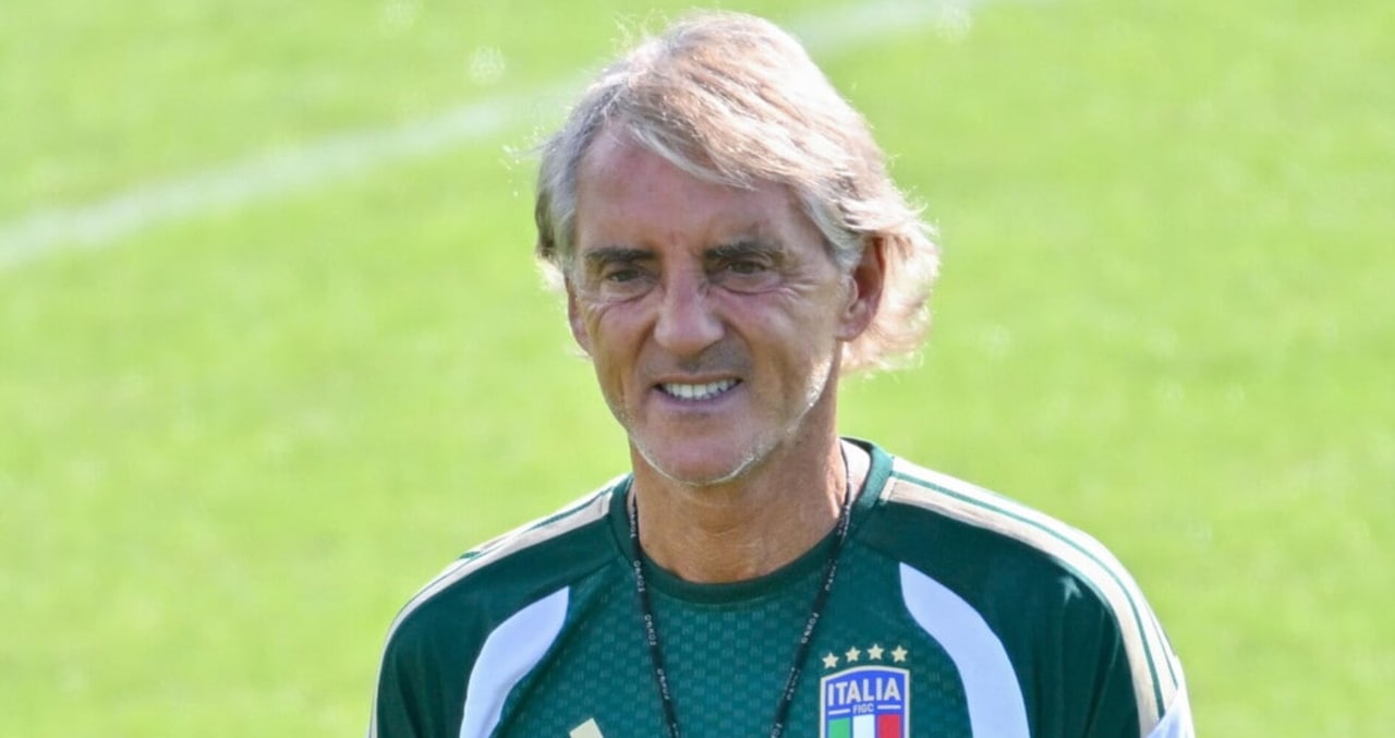 Mancini: "L'Italia ha perso partite assurde, ma guardiamo al futuro". Su Esposito e Kean insieme...