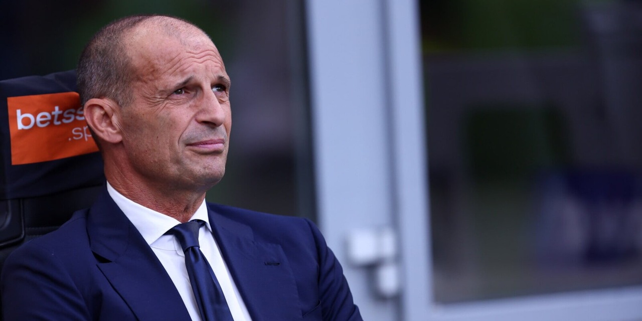 Napoli, ansia Allegri verso la Juve: lesione muscolare per un attaccante