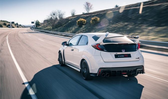 Nuova Honda Civic Type R, foto e prezzi