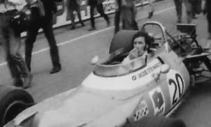 Jackie Stewart, se guidi non bere!