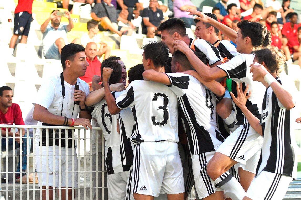 Poppa e Zanchetta stendono l'Inter: la baby Juventus è Tricolore