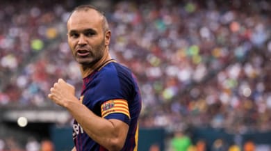 Iniesta, vuoi fare il Pirlo? La Juventus lo tenta