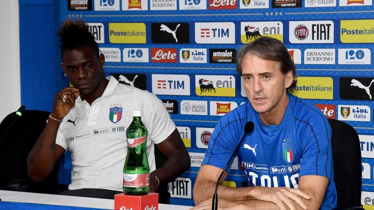 Hasil gambar untuk Mancini Italia Balotelli