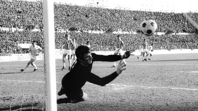 Dino Zoff, mani da campione