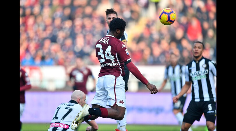Torino, ufficiale: Aina è tutto granata