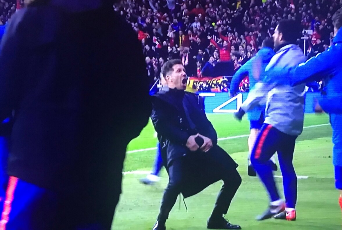 Atletico-Juventus, il gestaccio di Simeone dopo il gol dell'1-0