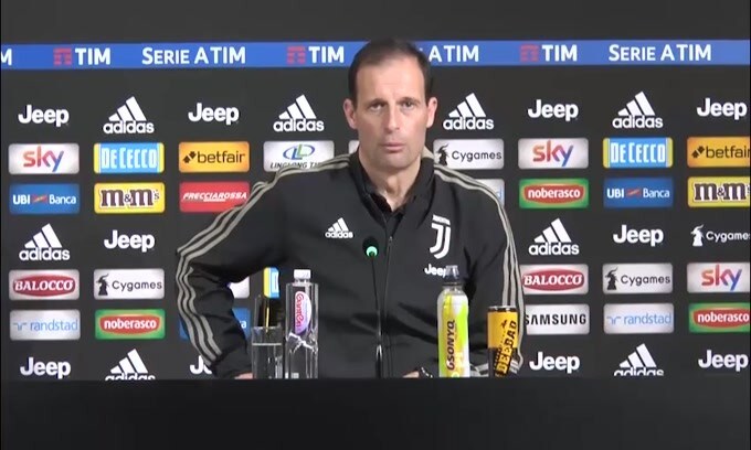 Allegri lascia i social network