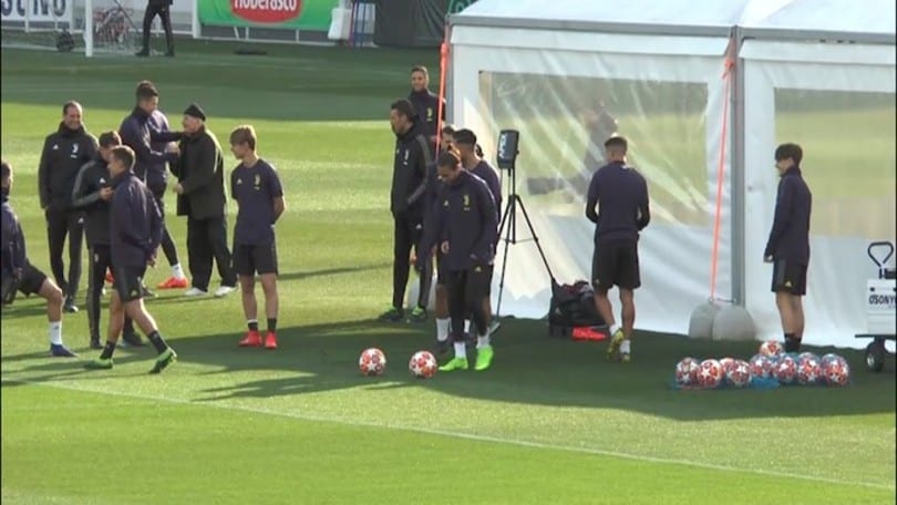 Pericolo scampato per CR7: niente squalifica, solo una multa