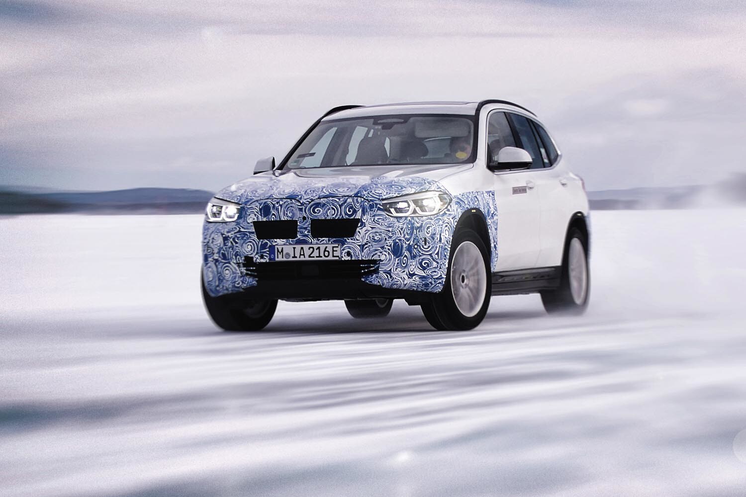 BMW elettriche al Circolo Polare Artico: foto