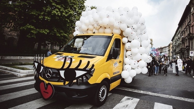 Milano Design Week: la Design Pride tra arte, musica e coreografie