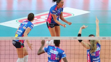 Volley: Scandicci e Novara domani in campo per Gara 1 delle semifinali